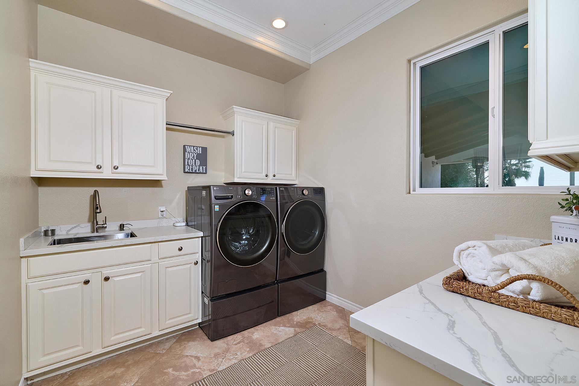 Detail Gallery Image 48 of 63 For 10626  Birch Bluff Ave, San Diego,  CA 92131 - 5 Beds | 3/1 Baths