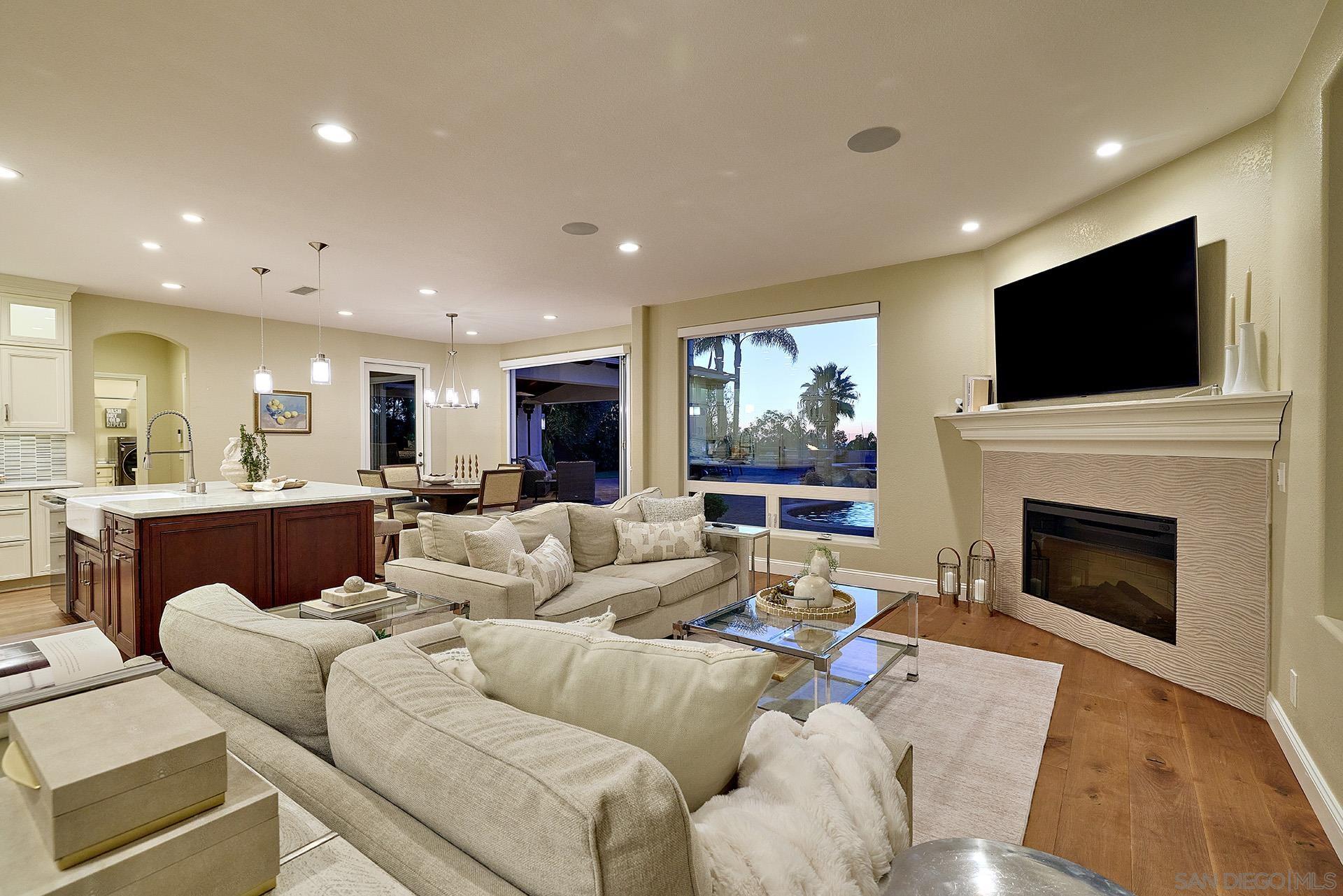 Detail Gallery Image 54 of 63 For 10626  Birch Bluff Ave, San Diego,  CA 92131 - 5 Beds | 3/1 Baths