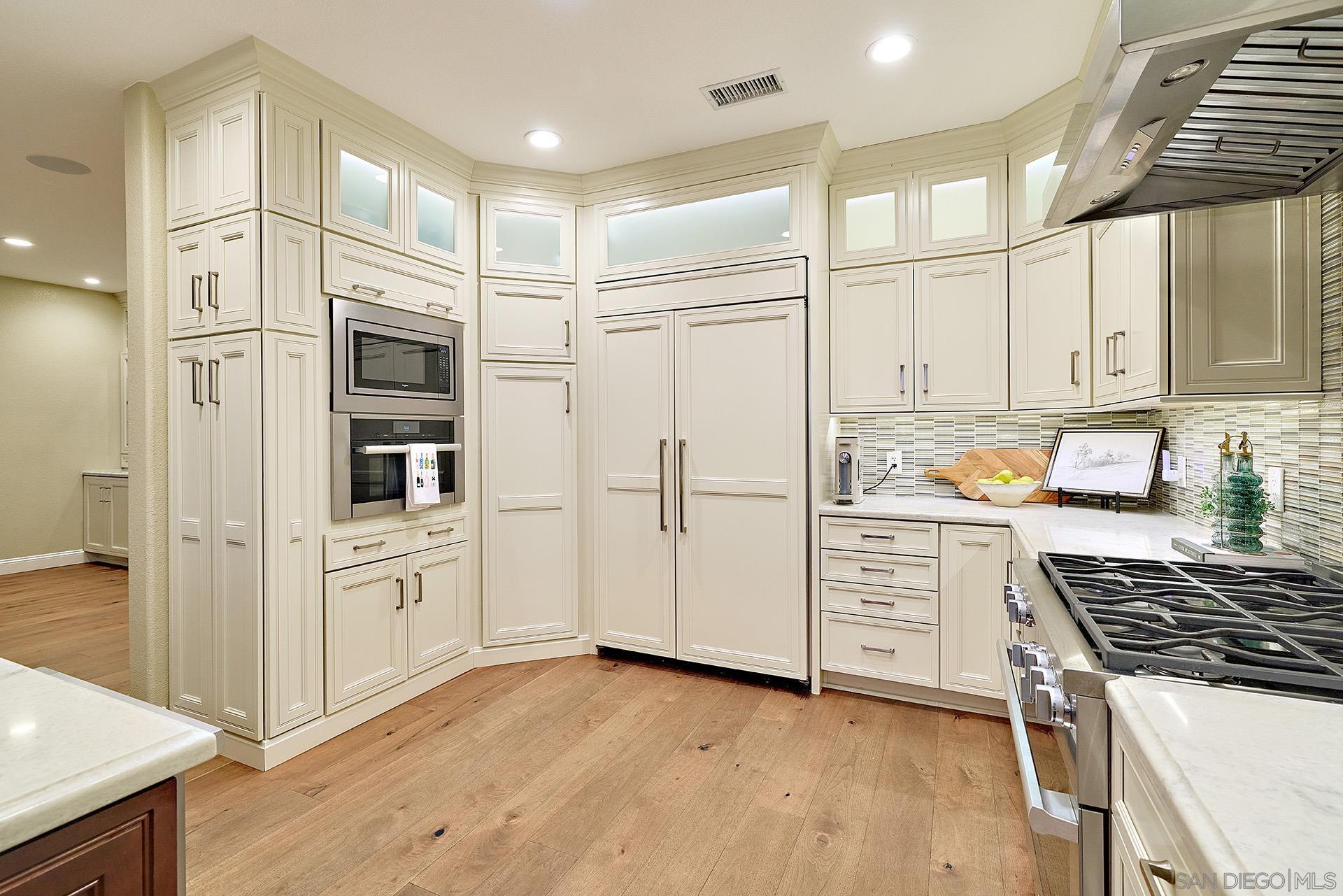 Detail Gallery Image 55 of 63 For 10626  Birch Bluff Ave, San Diego,  CA 92131 - 5 Beds | 3/1 Baths