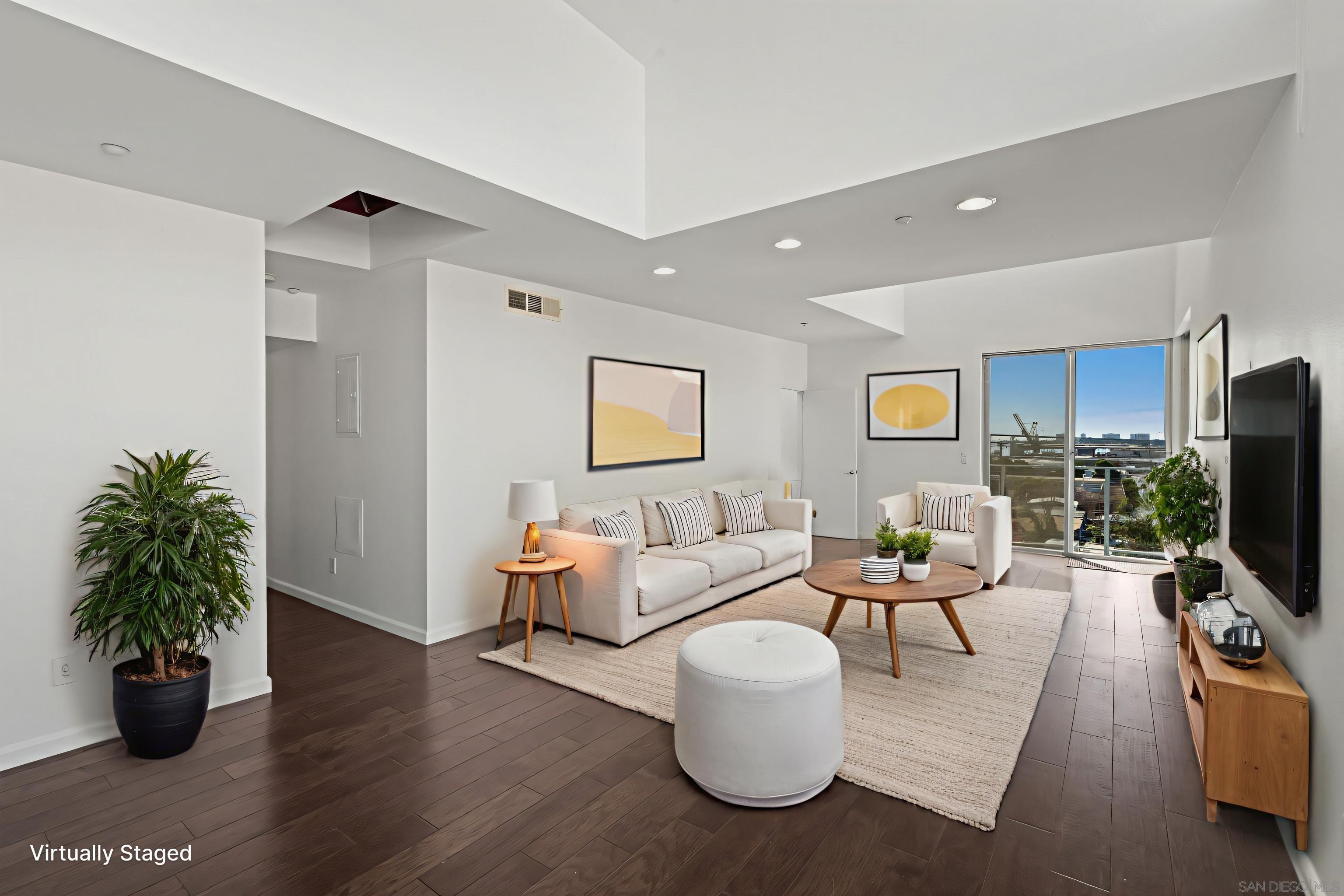 Detail Gallery Image 3 of 56 For 1704  National Ave, San Diego,  CA 92113 - 3 Beds | 2 Baths