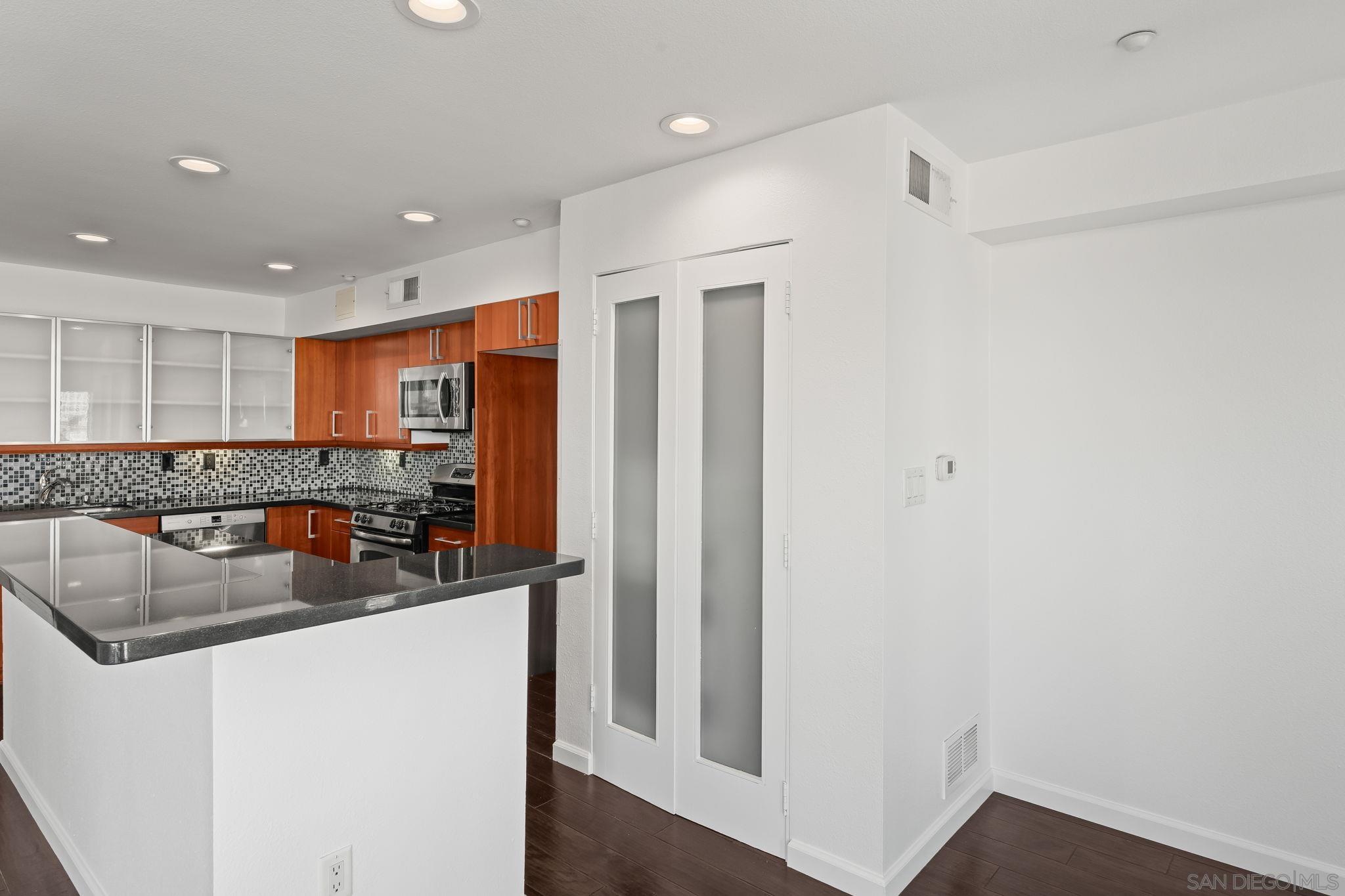 Detail Gallery Image 27 of 56 For 1704  National Ave, San Diego,  CA 92113 - 3 Beds | 2 Baths