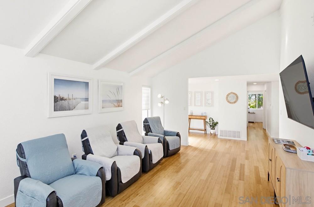 Detail Gallery Image 5 of 53 For 483  Quince St, Chula Vista,  CA 91911 - 5 Beds | 2 Baths