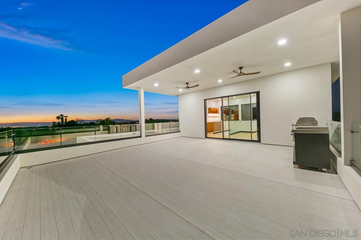 Detail Gallery Image 17 of 50 For 41955  Altanos Road, Temecula,  CA 92592 - 7 Beds | 5/1 Baths