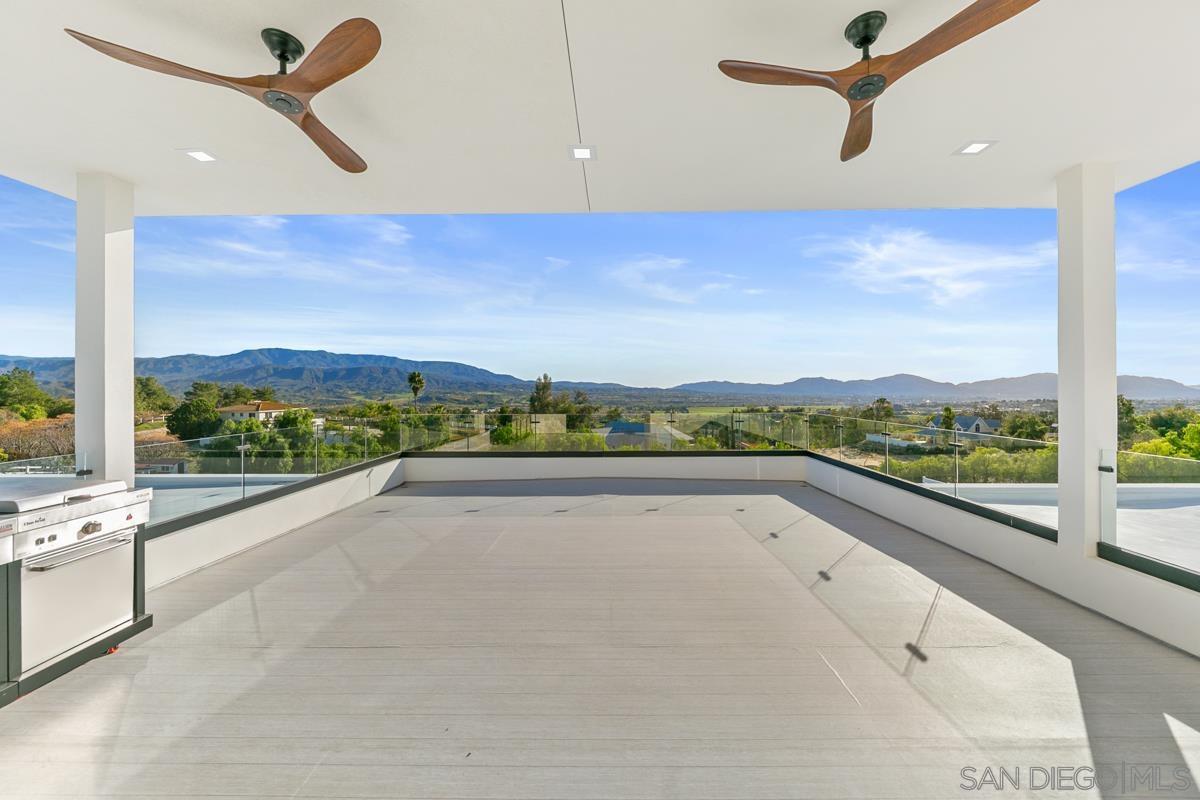 Detail Gallery Image 19 of 50 For 41955  Altanos Road, Temecula,  CA 92592 - 7 Beds | 5/1 Baths