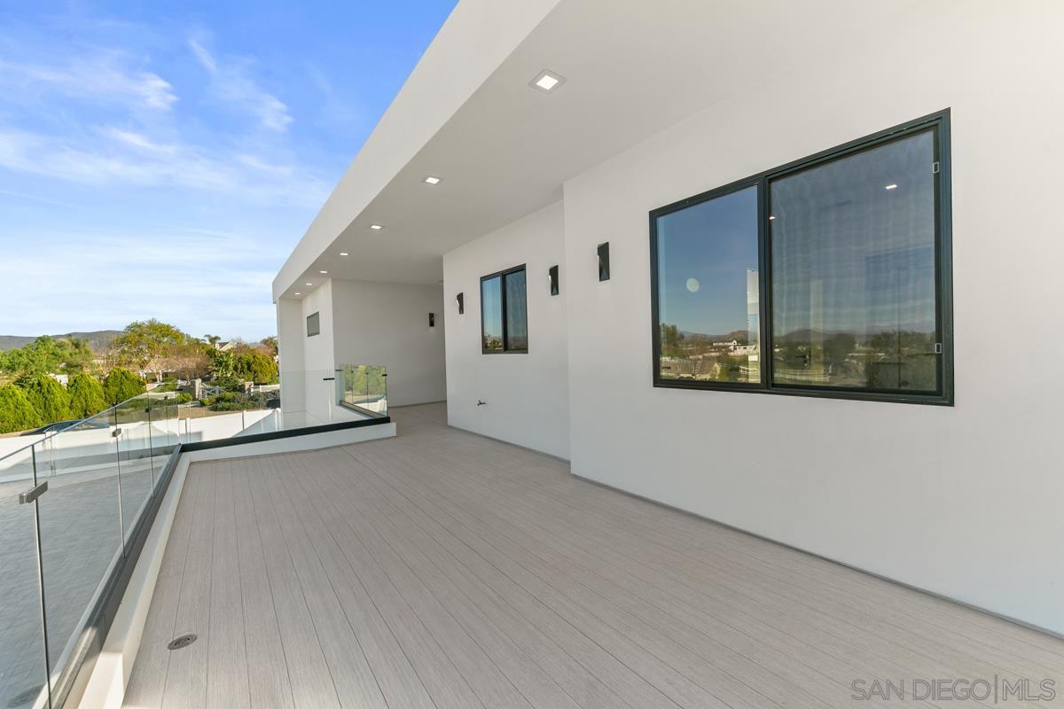 Detail Gallery Image 22 of 50 For 41955  Altanos Road, Temecula,  CA 92592 - 7 Beds | 5/1 Baths