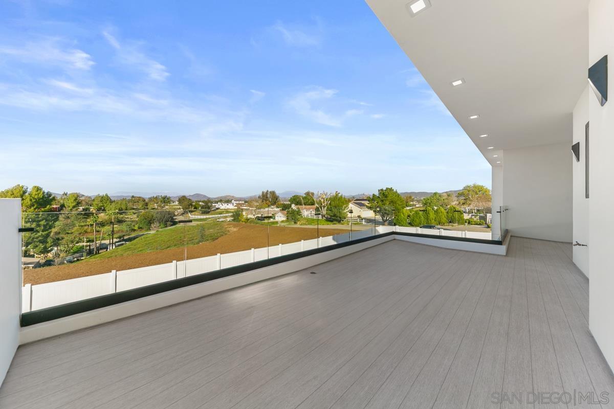 Detail Gallery Image 21 of 50 For 41955  Altanos Road, Temecula,  CA 92592 - 7 Beds | 5/1 Baths