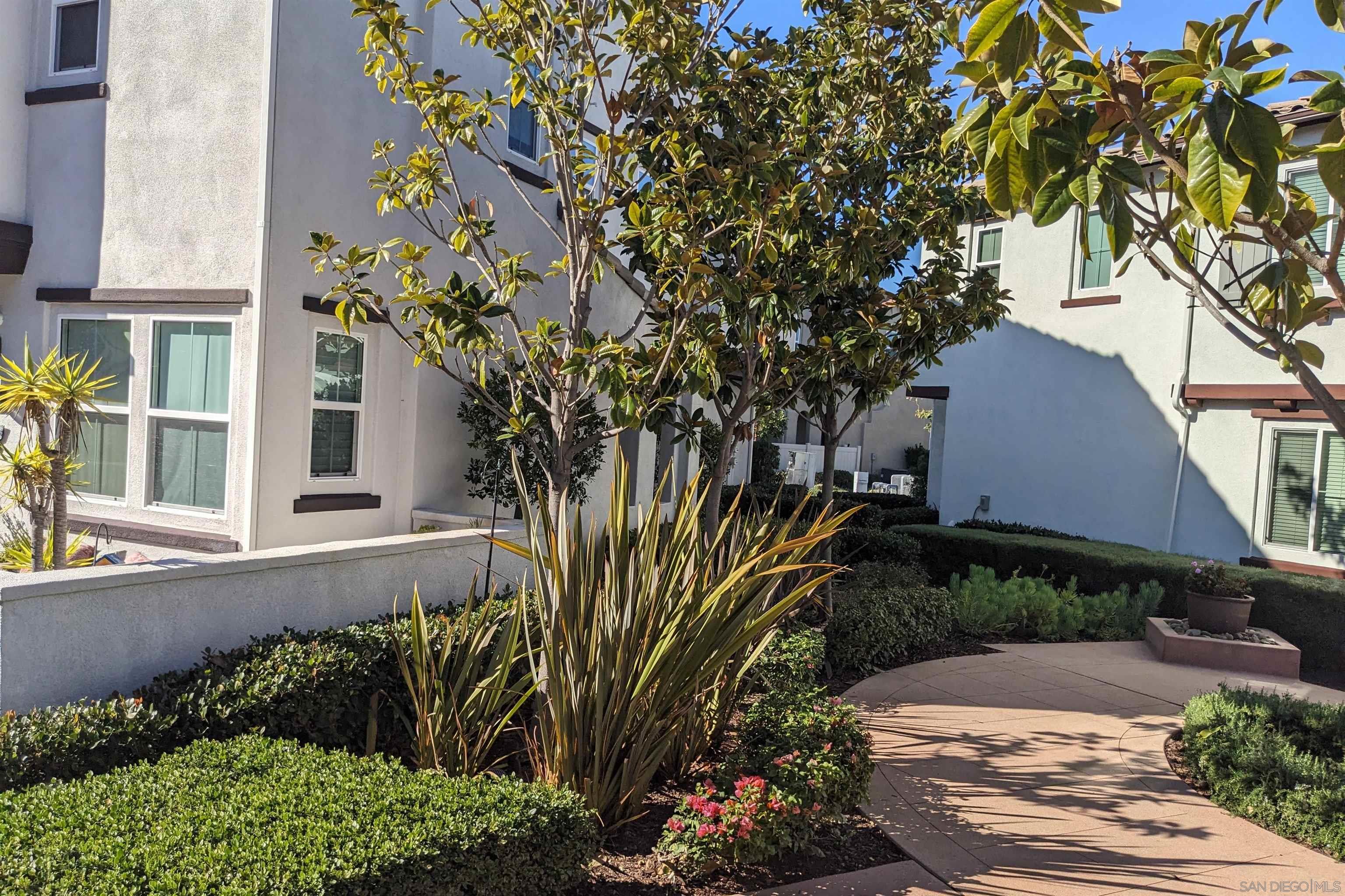 Detail Gallery Image 12 of 13 For 4131  Vela Way, Oceanside,  CA 92057 - 3 Beds | 2/1 Baths