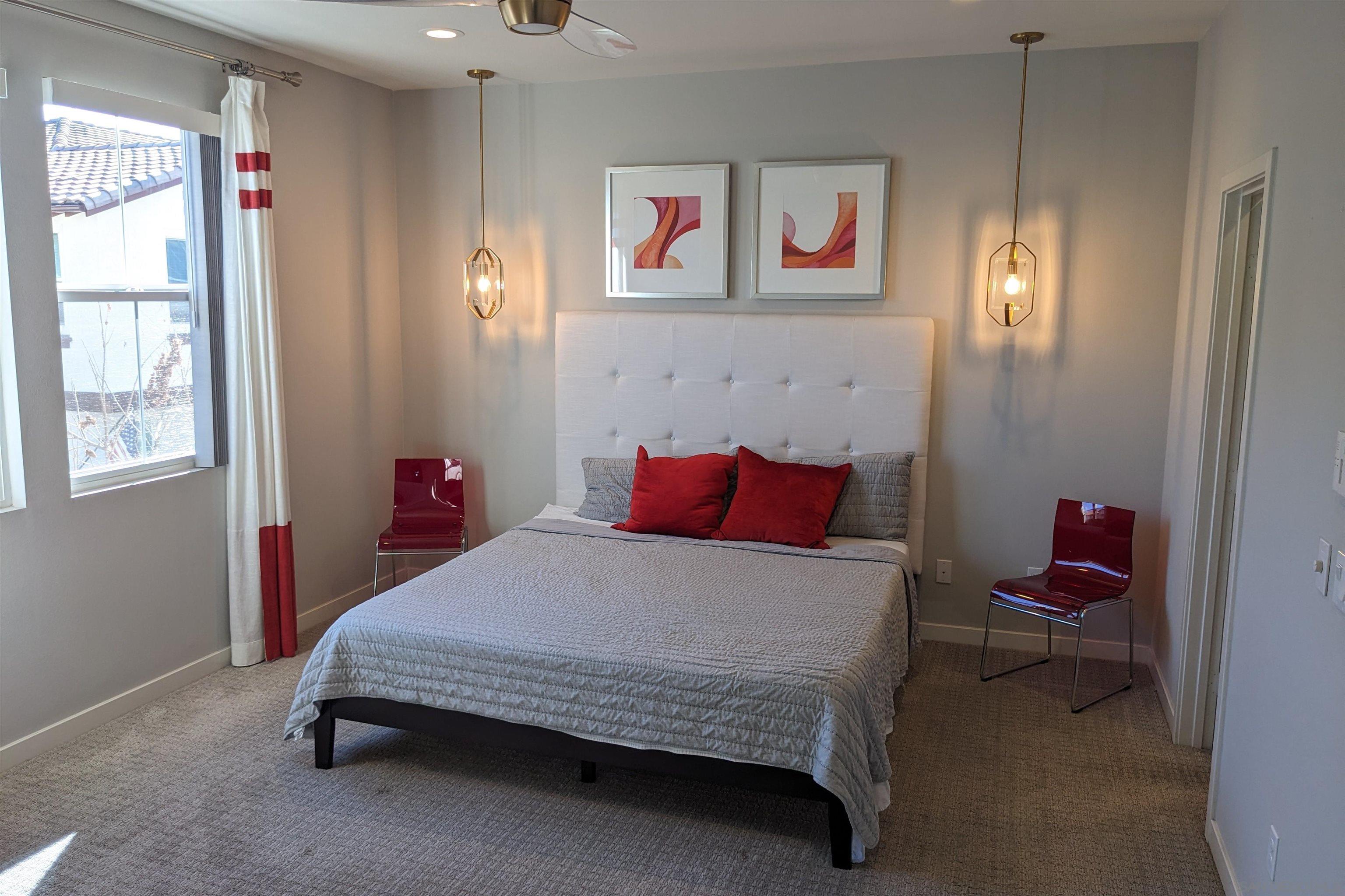 Detail Gallery Image 9 of 13 For 4131  Vela Way, Oceanside,  CA 92057 - 3 Beds | 2/1 Baths