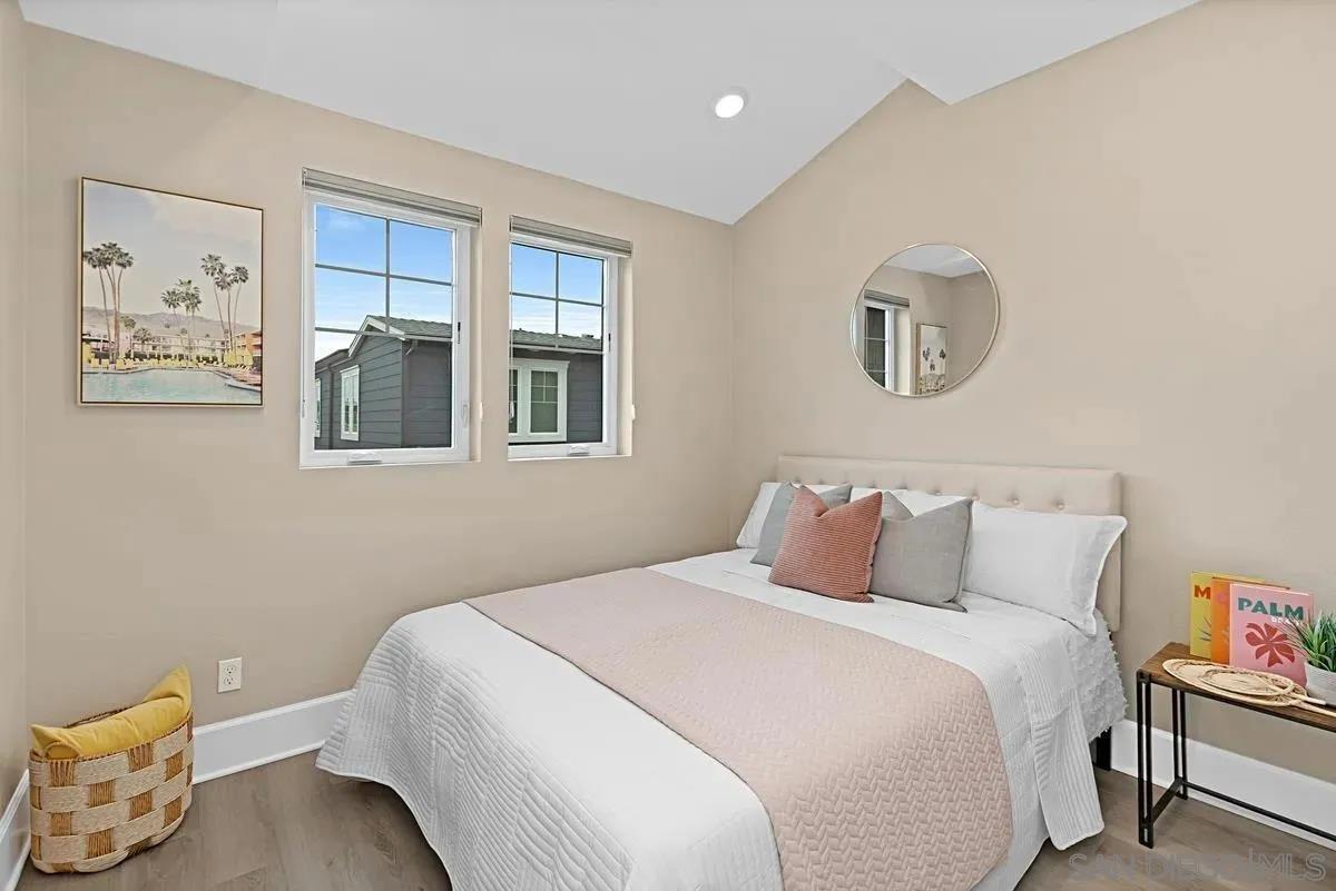 Detail Gallery Image 16 of 40 For 819  Kennebeck Ct, San Diego,  CA 92109 - 3 Beds | 2 Baths