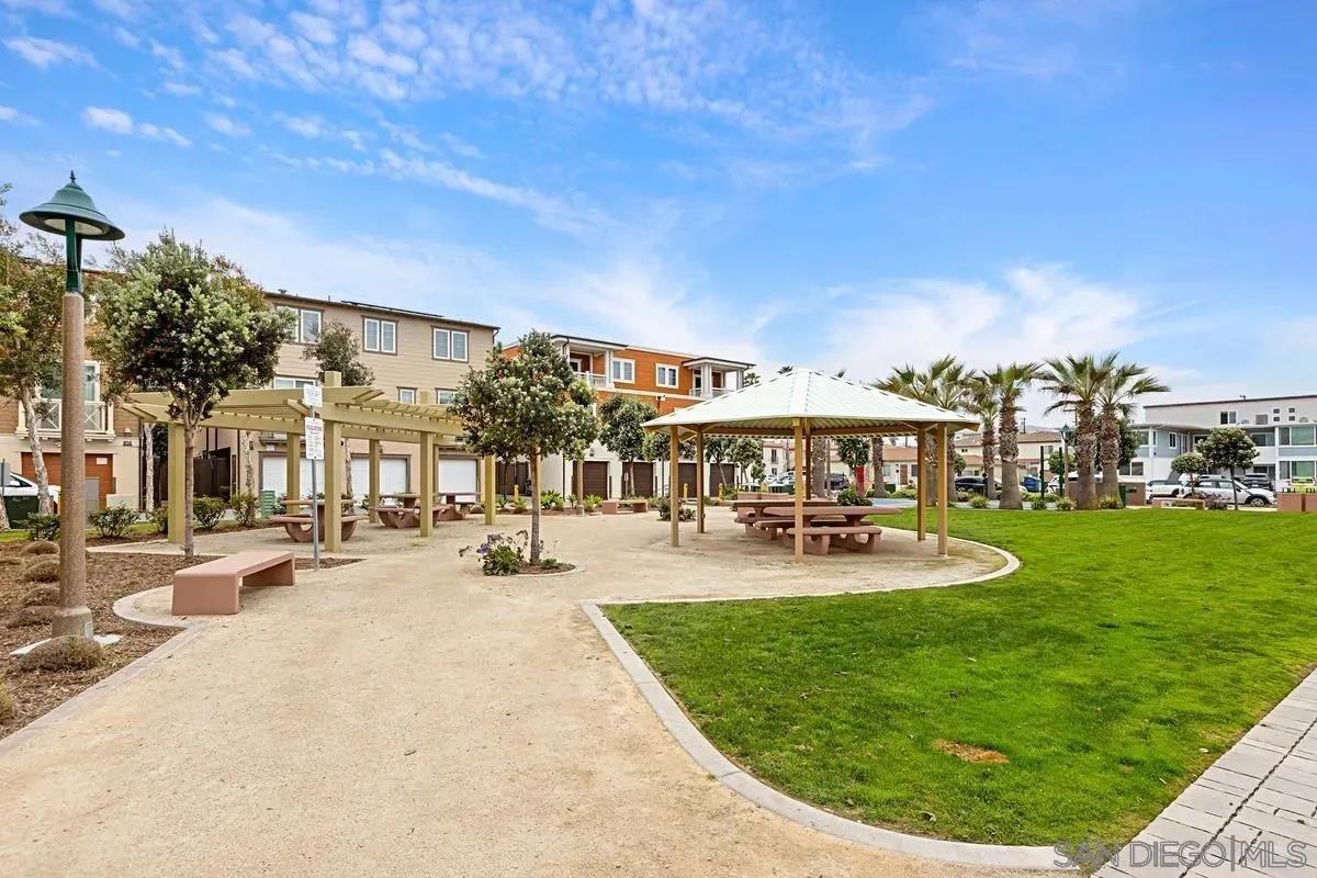 Detail Gallery Image 26 of 40 For 819  Kennebeck Ct, San Diego,  CA 92109 - 3 Beds | 2 Baths