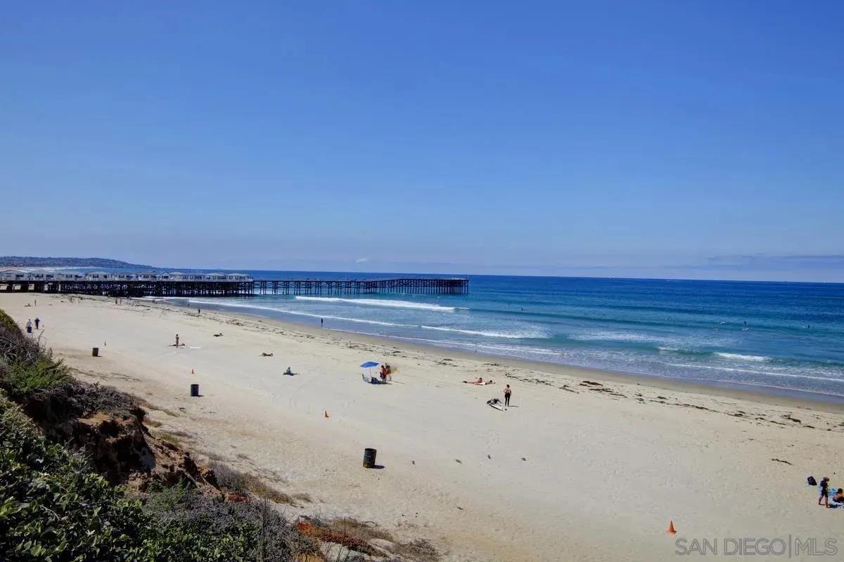 Detail Gallery Image 28 of 40 For 819  Kennebeck Ct, San Diego,  CA 92109 - 3 Beds | 2 Baths