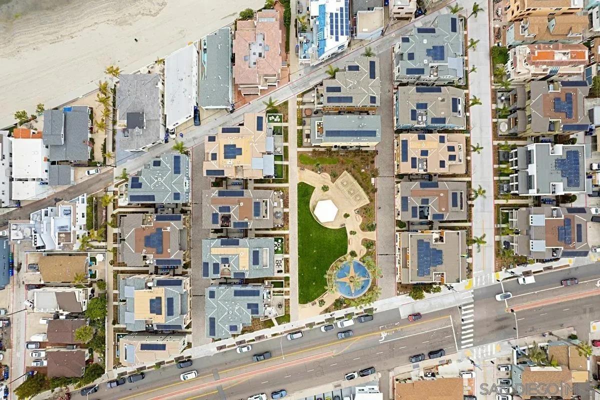 Detail Gallery Image 31 of 40 For 819  Kennebeck Ct, San Diego,  CA 92109 - 3 Beds | 2 Baths