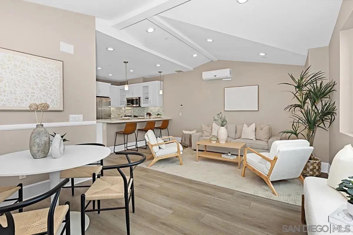 Detail Gallery Image 5 of 40 For 819  Kennebeck Ct, San Diego,  CA 92109 - 3 Beds | 2 Baths