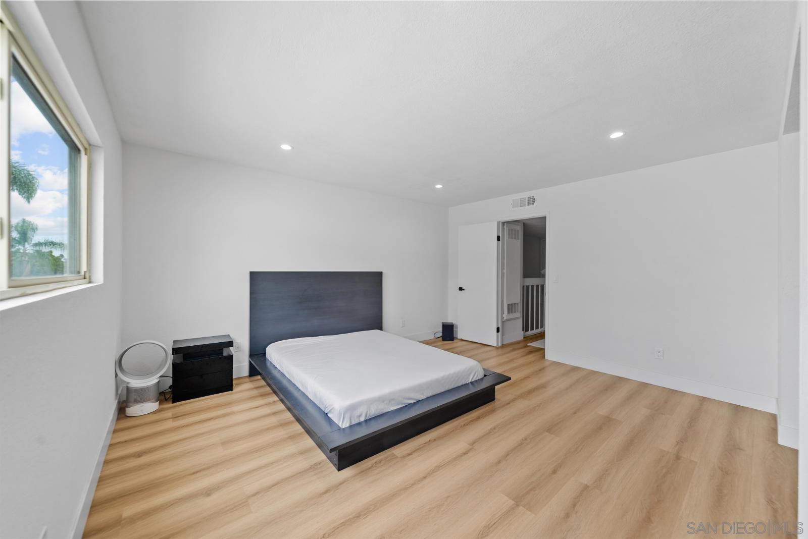 Detail Gallery Image 26 of 36 For 7410  Caminito Carlotta, San Diego,  CA 92120 - 2 Beds | 2/1 Baths