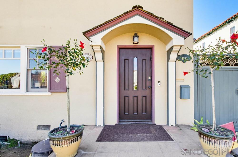 Detail Gallery Image 2 of 45 For 3021  Freeman, San Diego,  CA 92106 - 4 Beds | 3/1 Baths