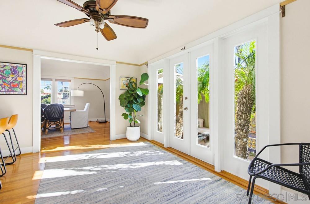 Detail Gallery Image 11 of 45 For 3021  Freeman, San Diego,  CA 92106 - 4 Beds | 3/1 Baths