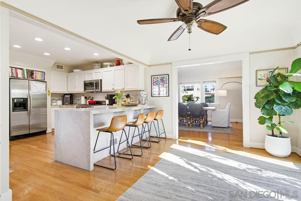 Detail Gallery Image 12 of 45 For 3021  Freeman, San Diego,  CA 92106 - 4 Beds | 3/1 Baths