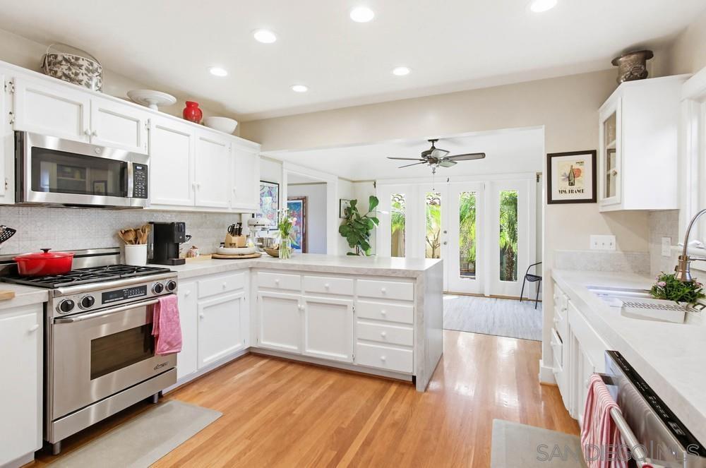 Detail Gallery Image 16 of 45 For 3021  Freeman, San Diego,  CA 92106 - 4 Beds | 3/1 Baths