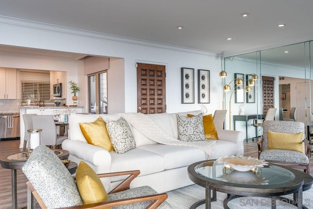 Detail Gallery Image 17 of 24 For 6529  Neptune Pl, La Jolla,  CA 92037 - 2 Beds | 2 Baths