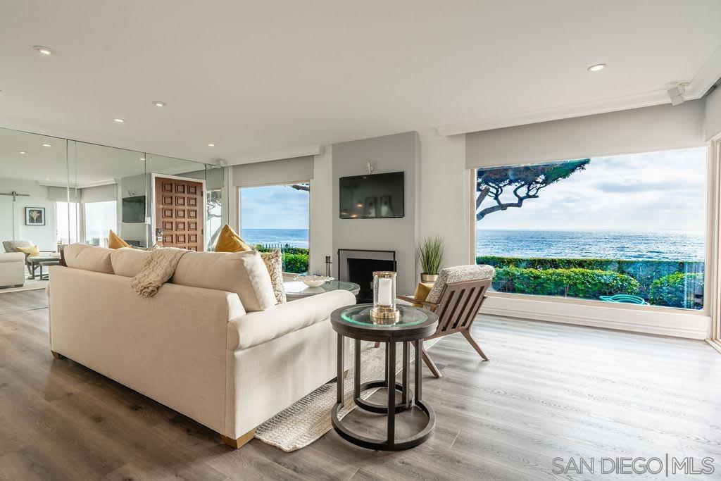 Detail Gallery Image 10 of 24 For 6529  Neptune Pl, La Jolla,  CA 92037 - 2 Beds | 2 Baths