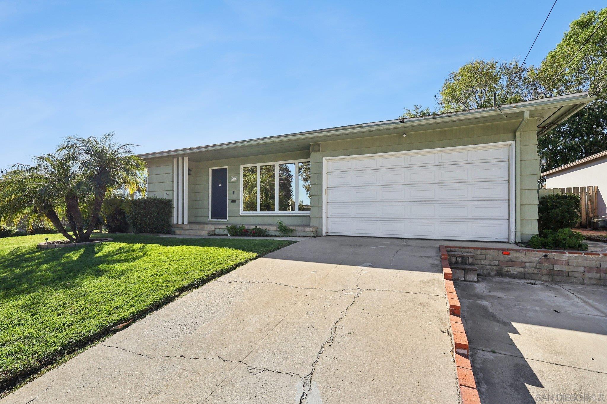 Front Image Thumbnail for SD260002425