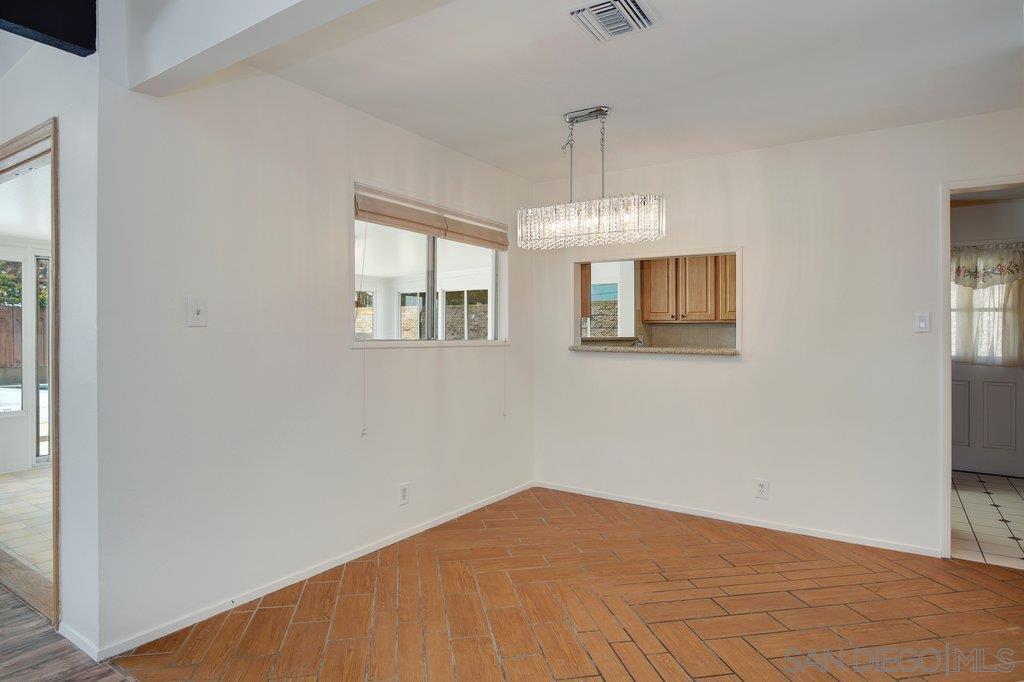 Detail Gallery Image 27 of 33 For 5113  Wilts Pl., San Diego,  CA 92117 - 4 Beds | 2 Baths