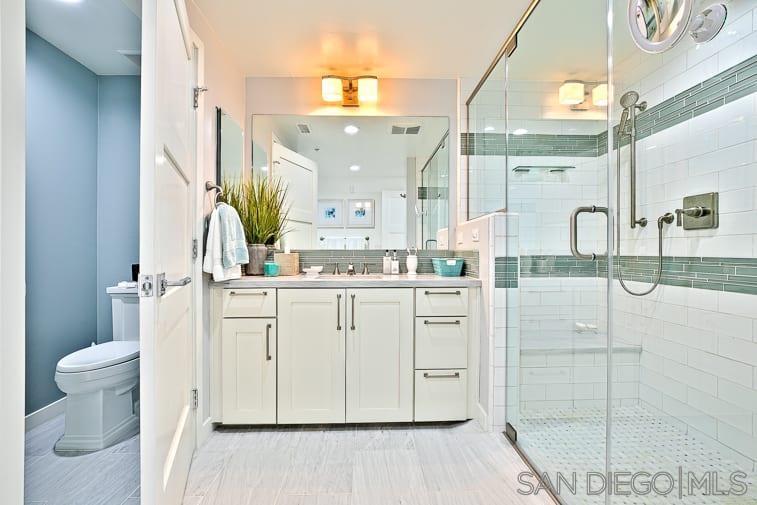 Detail Gallery Image 18 of 28 For 6767  Neptune Pl  202, La Jolla,  CA 92037 - 3 Beds | 3 Baths