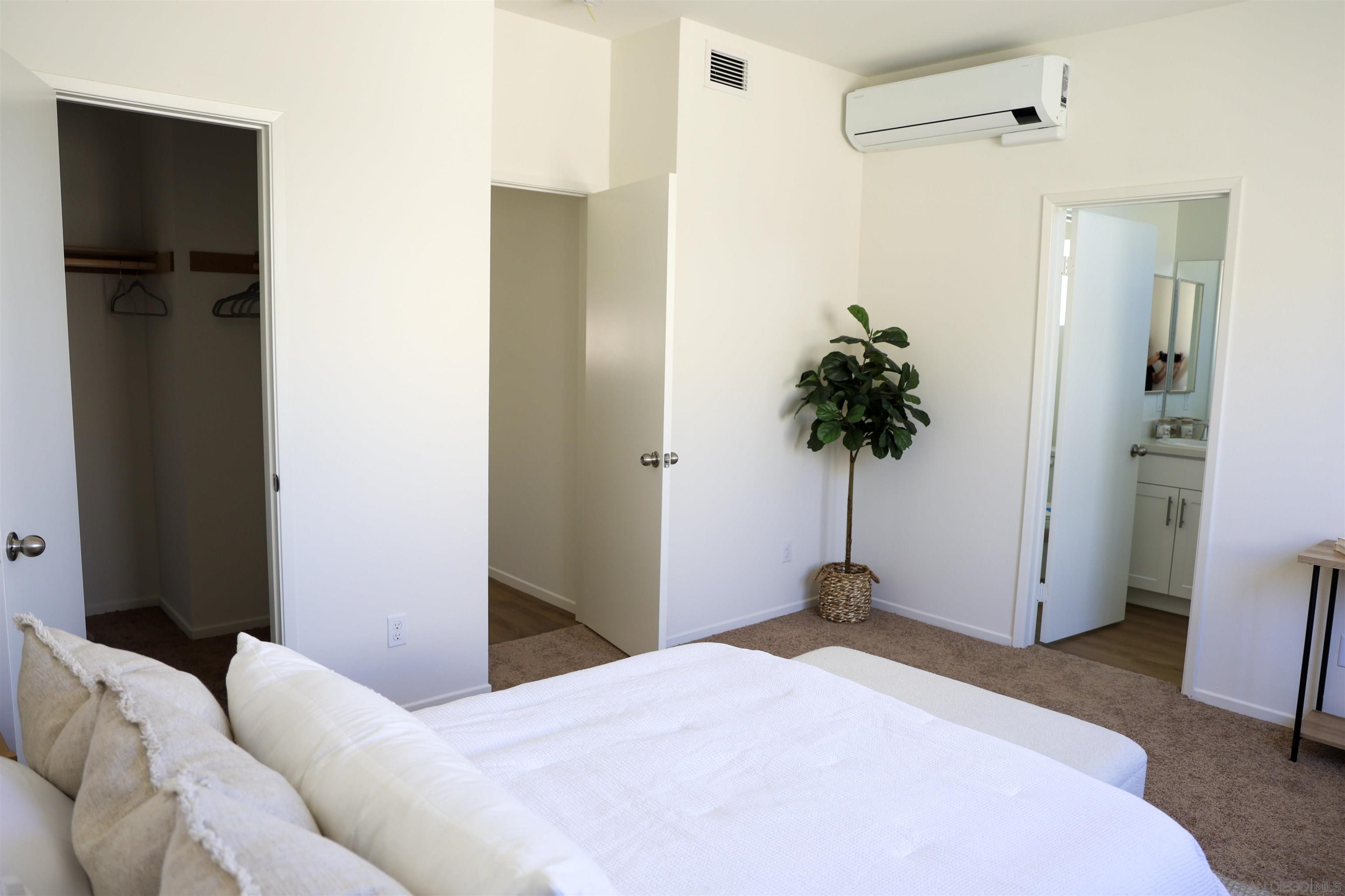 Detail Gallery Image 21 of 22 For 5282  Naranja Street  2, San Diego,  CA 92114 - 3 Beds | 3 Baths