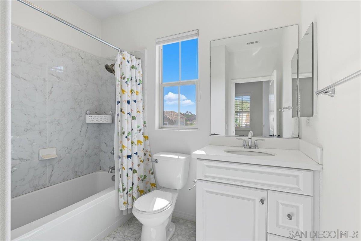 Detail Gallery Image 20 of 49 For 4249  Peralta St, Carlsbad,  CA 92010 - 4 Beds | 4/1 Baths