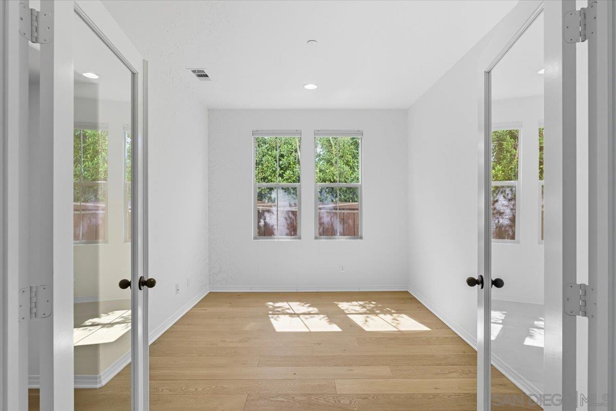 Detail Gallery Image 33 of 49 For 4249  Peralta St, Carlsbad,  CA 92010 - 4 Beds | 4/1 Baths