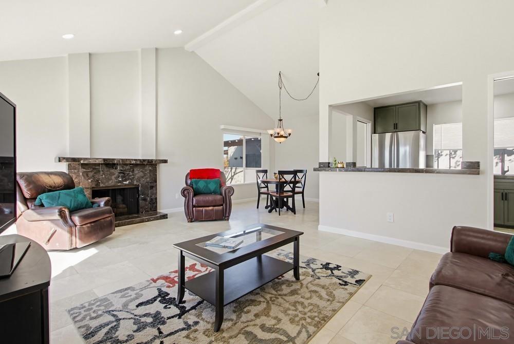 Detail Gallery Image 11 of 55 For 17440  Plaza Cerado  71, San Diego,  CA 92128 - 3 Beds | 2 Baths