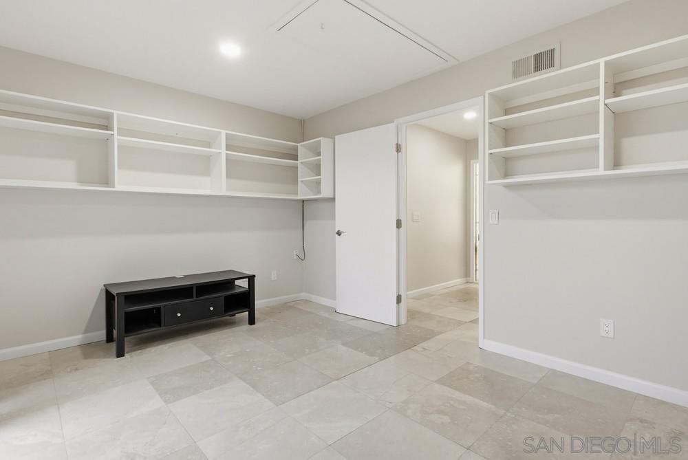 Detail Gallery Image 34 of 55 For 17440  Plaza Cerado  71, San Diego,  CA 92128 - 3 Beds | 2 Baths