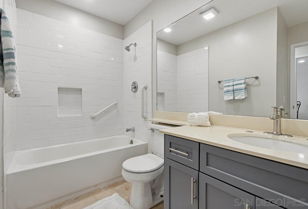 Detail Gallery Image 40 of 55 For 17440  Plaza Cerado  71, San Diego,  CA 92128 - 3 Beds | 2 Baths