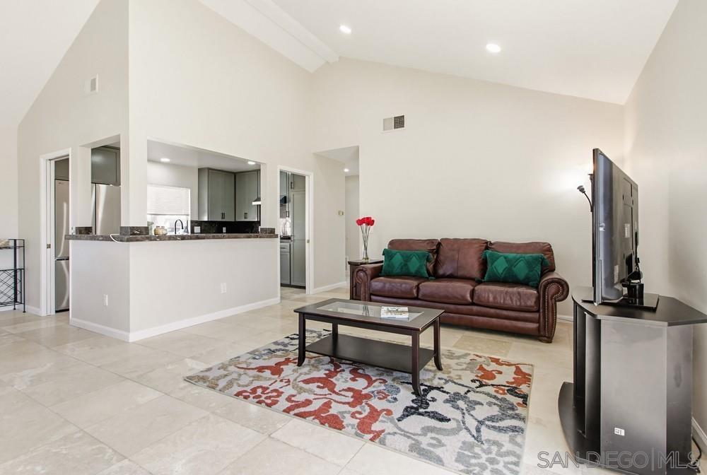 Detail Gallery Image 10 of 55 For 17440  Plaza Cerado  71, San Diego,  CA 92128 - 3 Beds | 2 Baths