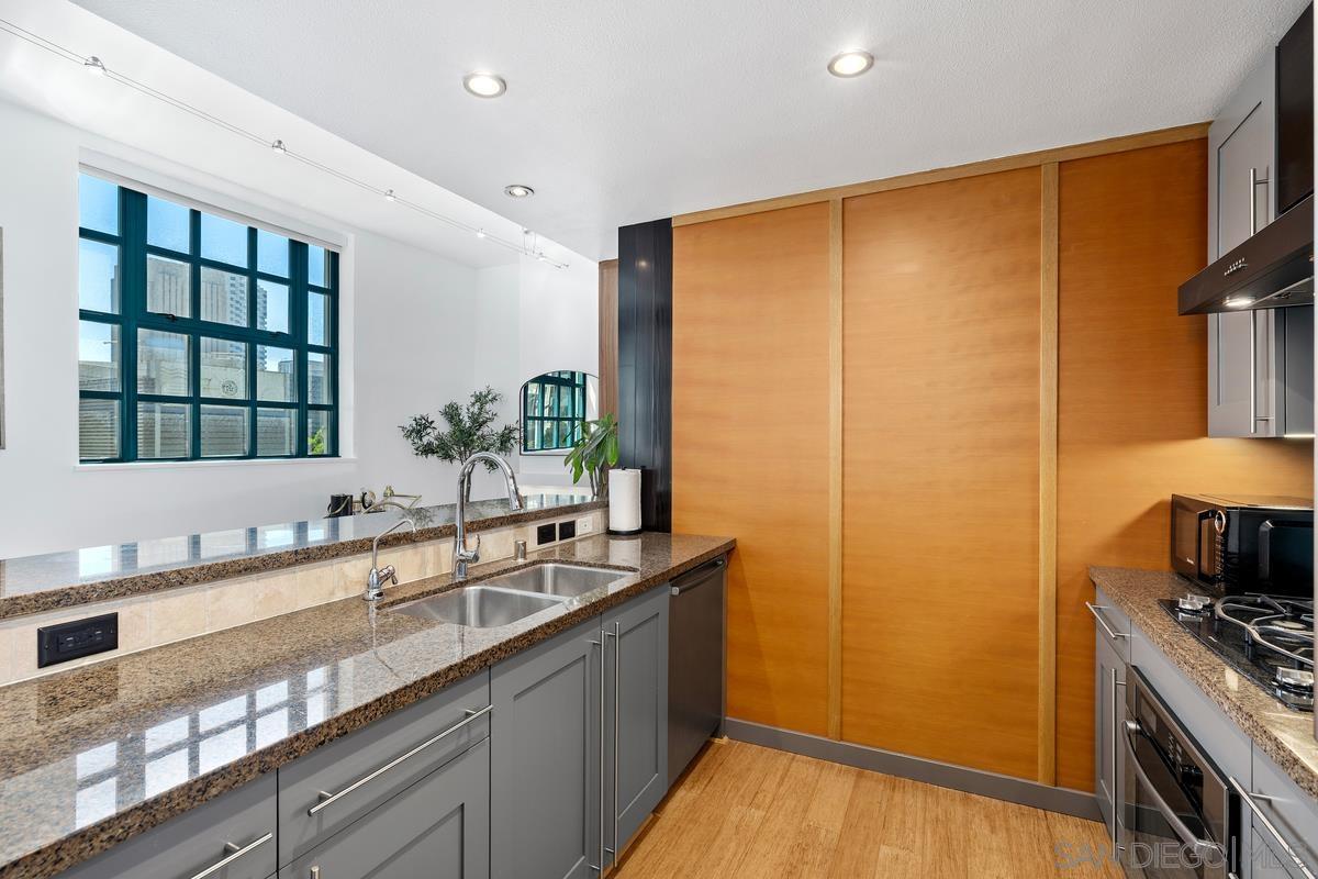 Detail Gallery Image 4 of 40 For 700 W E St  #403,  San Diego,  CA 92101 - 1 Beds | 1 Baths