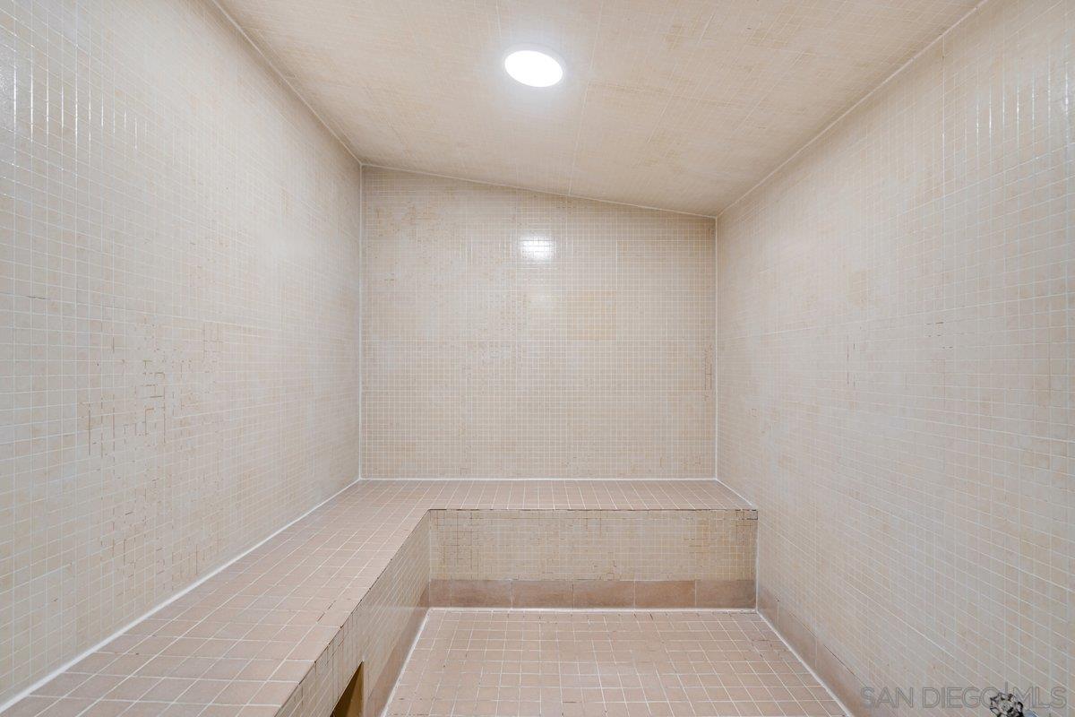 Detail Gallery Image 30 of 40 For 700 W E St  #403,  San Diego,  CA 92101 - 1 Beds | 1 Baths