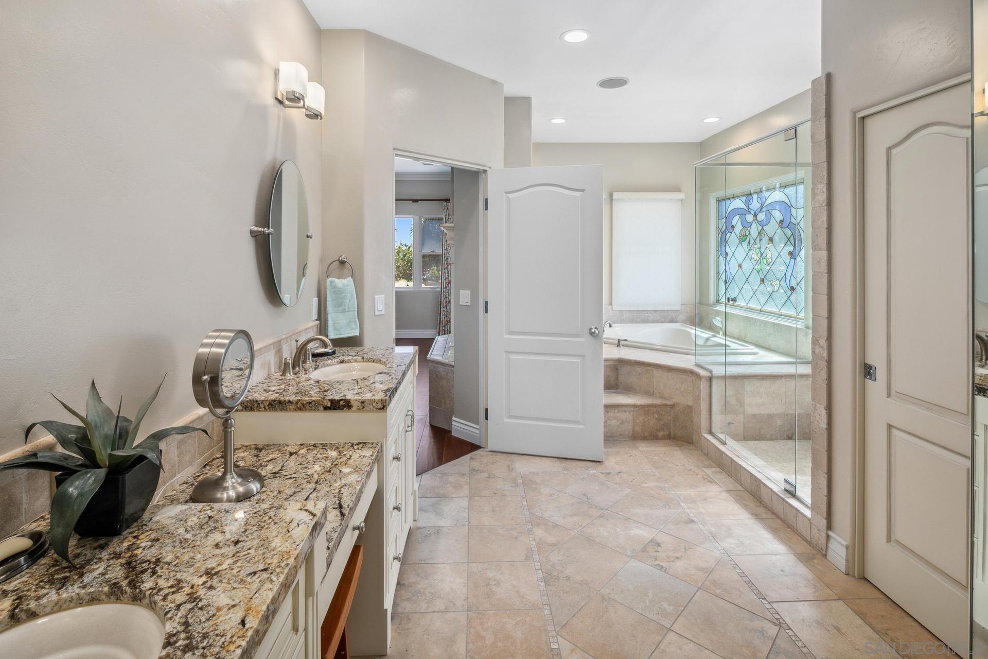 Detail Gallery Image 34 of 57 For 1100  Pine St, Coronado,  CA 92118 - 5 Beds | 5 Baths