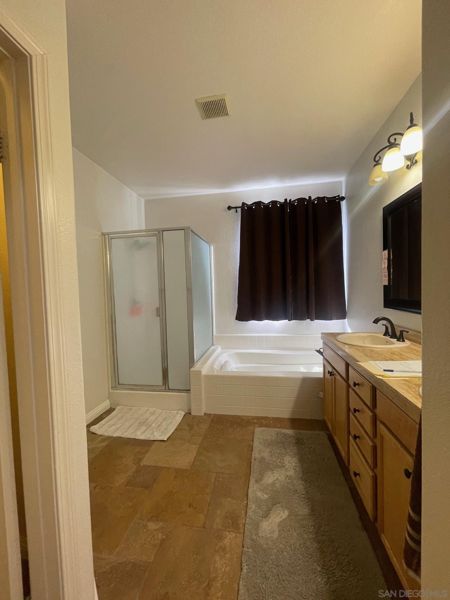 Detail Gallery Image 13 of 26 For 5192  Emerald Cv, San Diego,  CA 92154 - 4 Beds | 3 Baths