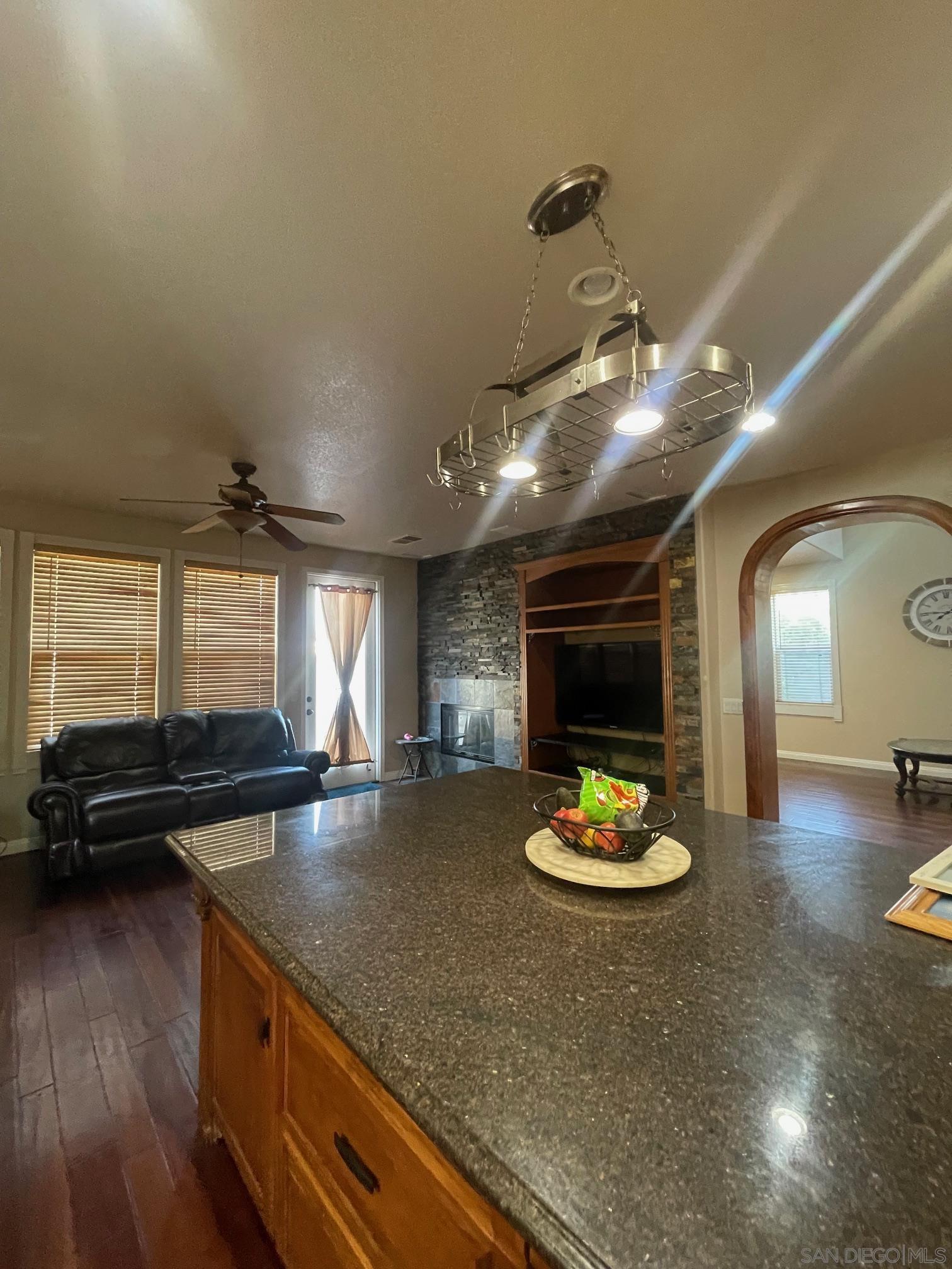 Detail Gallery Image 16 of 26 For 5192  Emerald Cv, San Diego,  CA 92154 - 4 Beds | 3 Baths