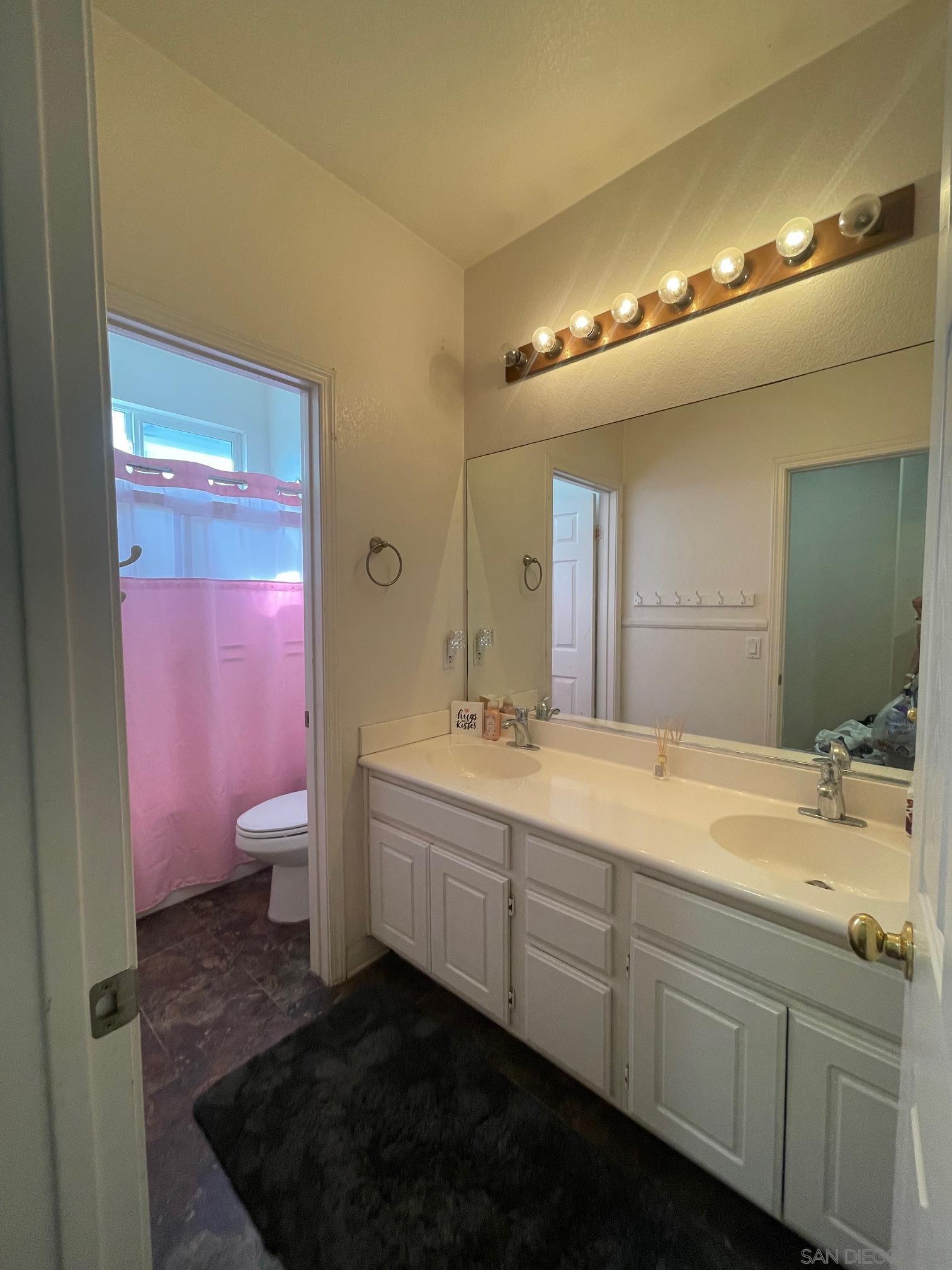 Detail Gallery Image 19 of 26 For 5192  Emerald Cv, San Diego,  CA 92154 - 4 Beds | 3 Baths