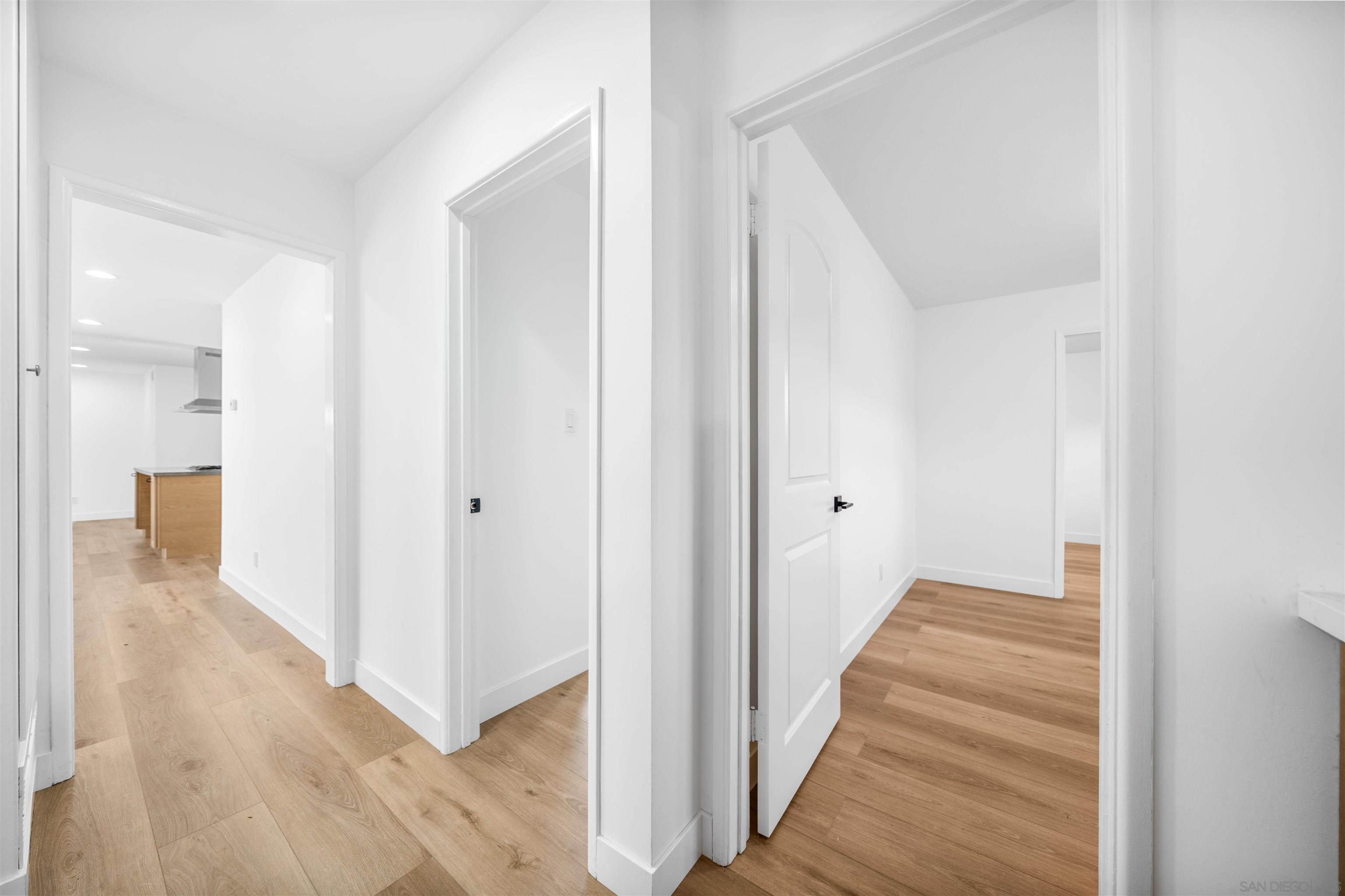 Detail Gallery Image 13 of 47 For 5017  Mount Gaywas Dr, San Diego,  CA 92117 - 3 Beds | 2 Baths