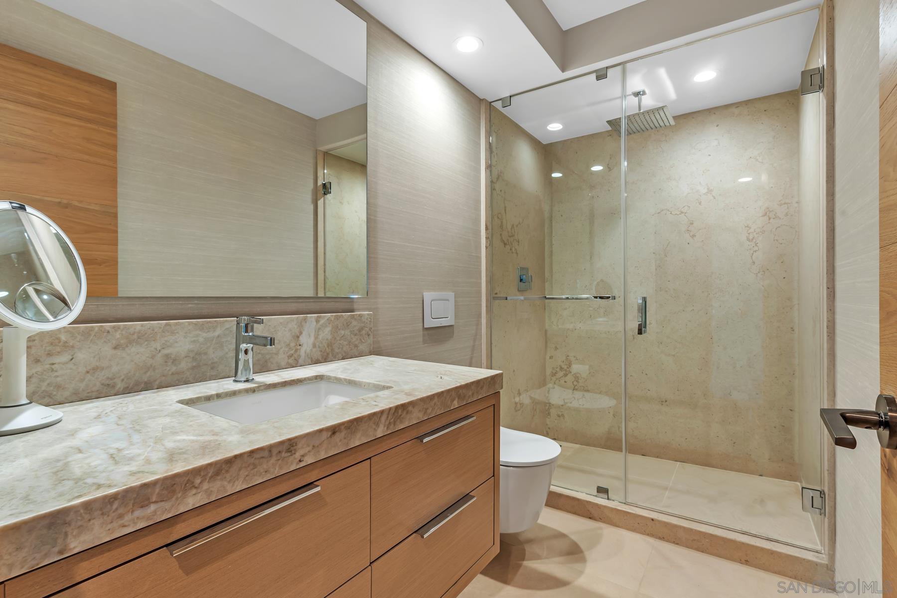 Detail Gallery Image 20 of 31 For 1810  Avenida Del Mundo  #403,  Coronado,  CA 92118 - 3 Beds | 3 Baths