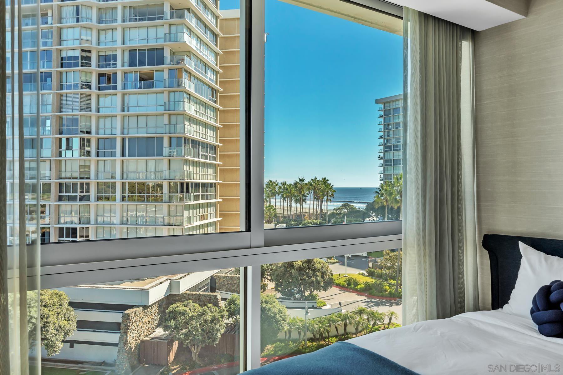 Detail Gallery Image 23 of 31 For 1810  Avenida Del Mundo  #403,  Coronado,  CA 92118 - 3 Beds | 3 Baths