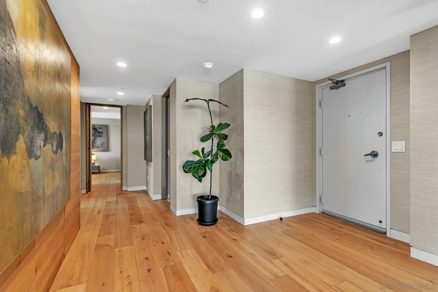 Detail Gallery Image 26 of 31 For 1810  Avenida Del Mundo  #403,  Coronado,  CA 92118 - 3 Beds | 3 Baths