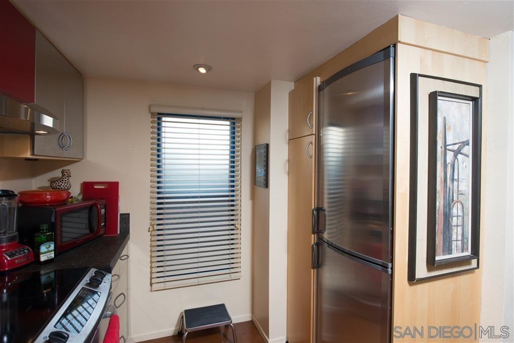 Detail Gallery Image 14 of 27 For 1917  Alga  B, Carlsbad,  CA 92009 - 2 Beds | 2/1 Baths