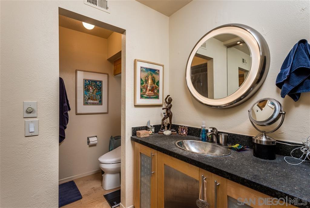 Detail Gallery Image 22 of 27 For 1917  Alga  B, Carlsbad,  CA 92009 - 2 Beds | 2/1 Baths