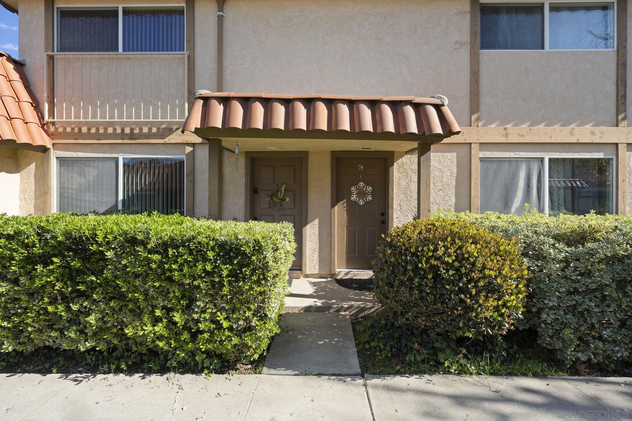 Detail Gallery Image 2 of 23 For 910 N N Fig St  #D,  Escondido,  CA 92026 - 2 Beds | 1/1 Baths