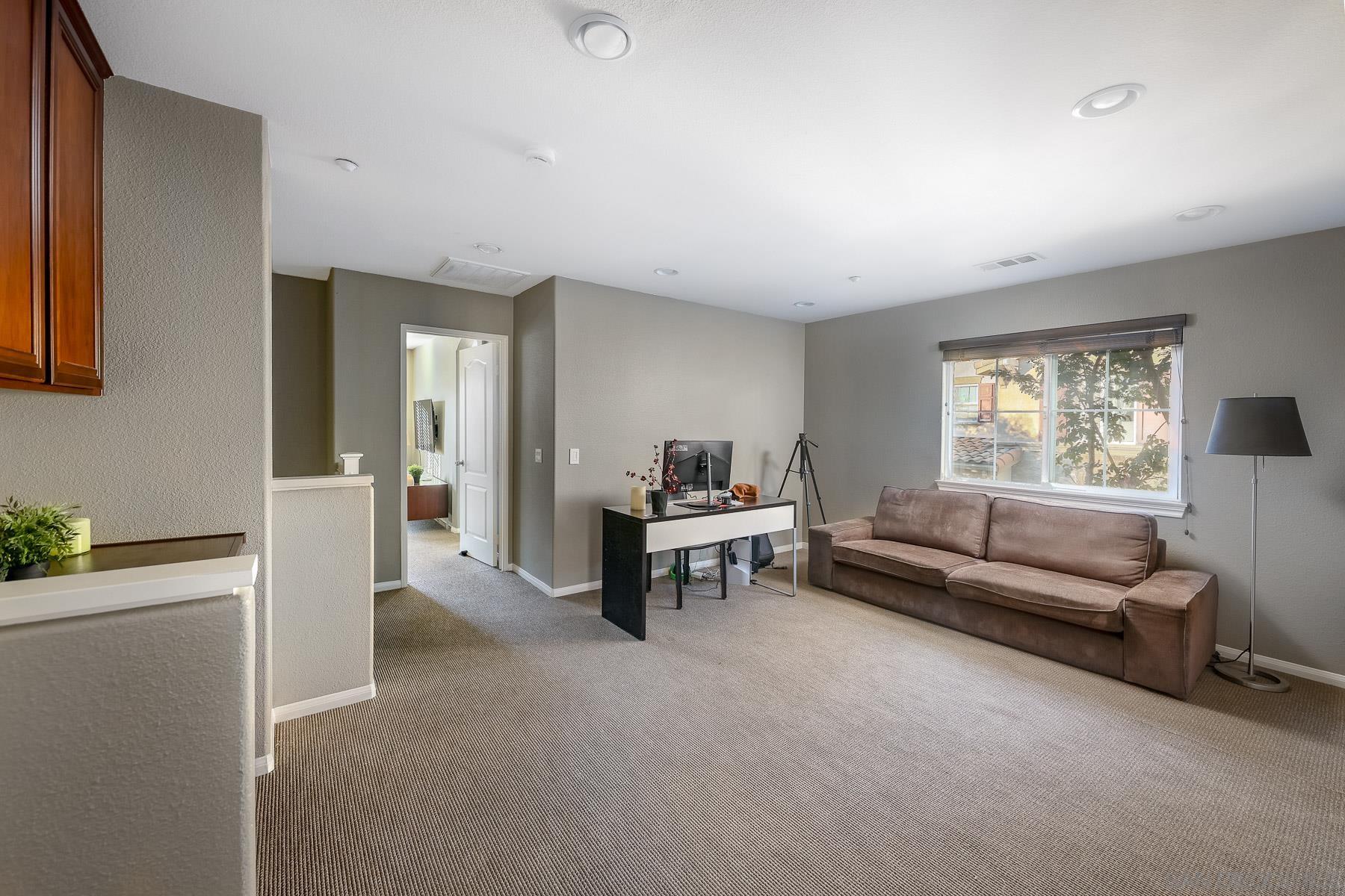 Detail Gallery Image 14 of 36 For 10447  Whitcomb Way  #161,  San Diego,  CA 92127 - 4 Beds | 2/1 Baths