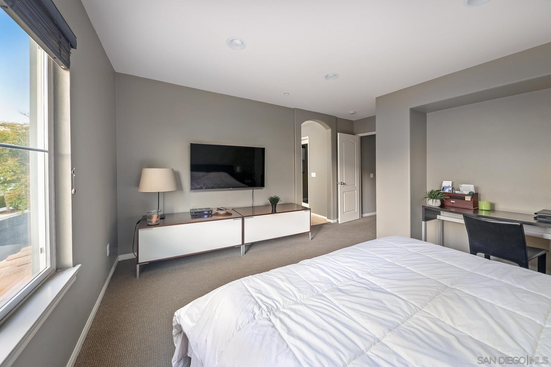 Detail Gallery Image 16 of 36 For 10447  Whitcomb Way  #161,  San Diego,  CA 92127 - 4 Beds | 2/1 Baths