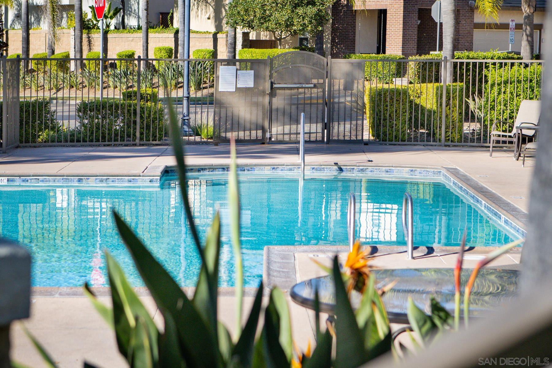 Detail Gallery Image 21 of 36 For 10447  Whitcomb Way  #161,  San Diego,  CA 92127 - 4 Beds | 2/1 Baths